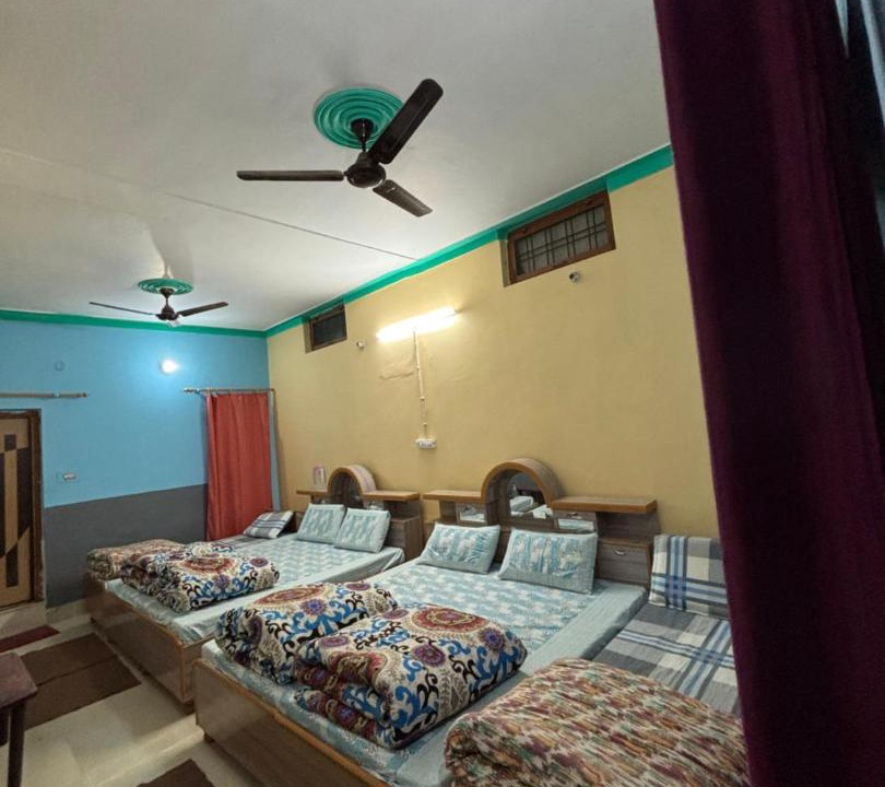 Photo of Bedroom in Ukhimath