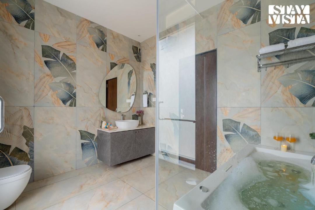 Photo of Bathroom in Sernabatim
