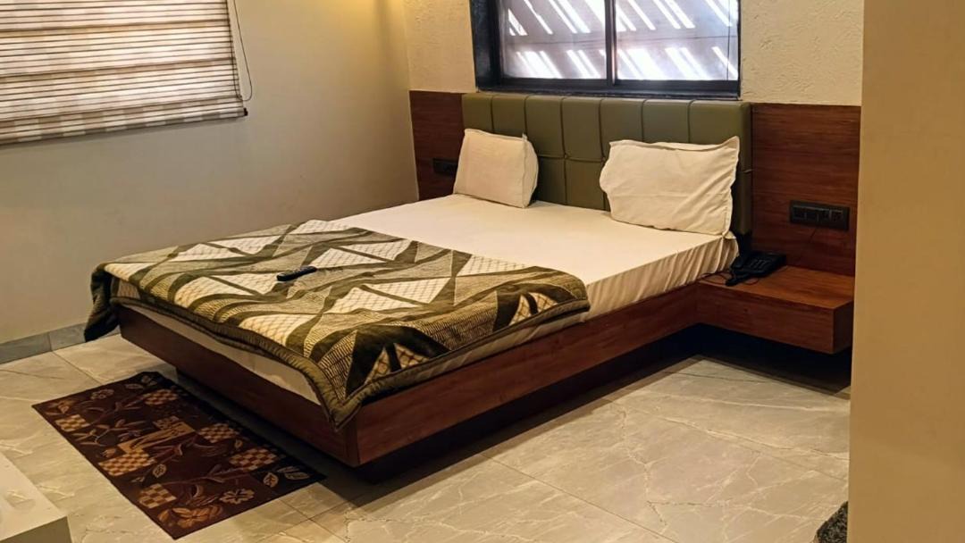 Photo of Bedroom in Pachmarhi