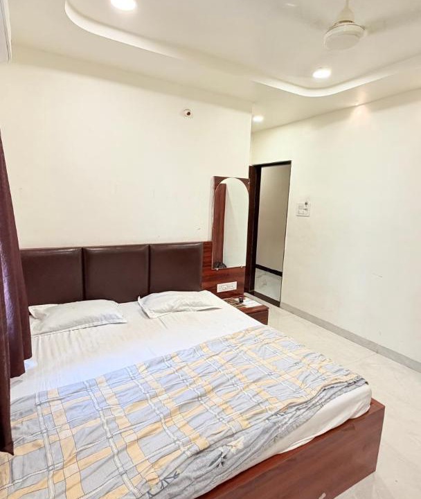 Photo of Bedroom in Daulatabad