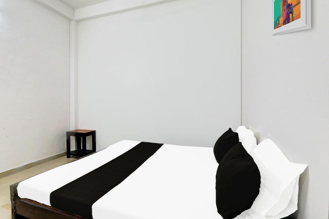 Photo of Bedroom in Bara Banki