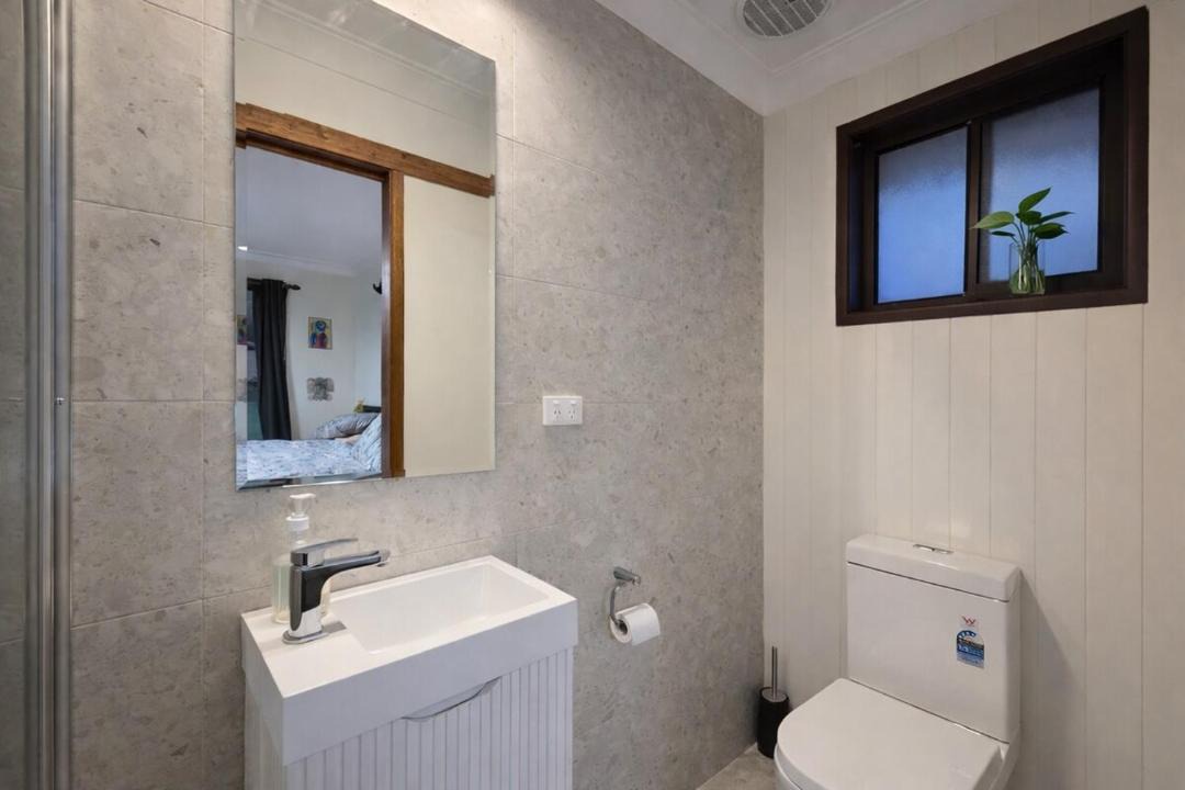 Photo of Bathroom in Korora