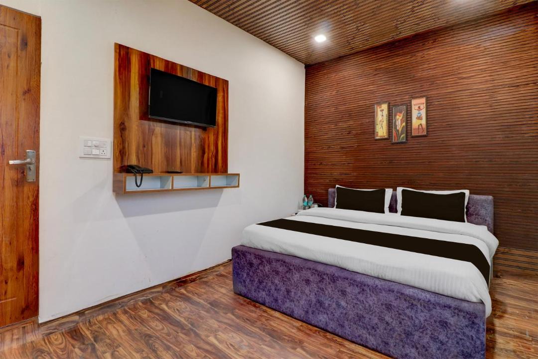 Photo of Bedroom in Haridwar