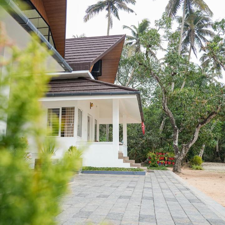 Photo of Others in Kumbalangi