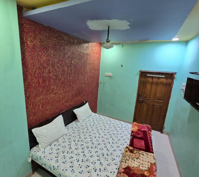 Photo of Bedroom in Omkareshwar