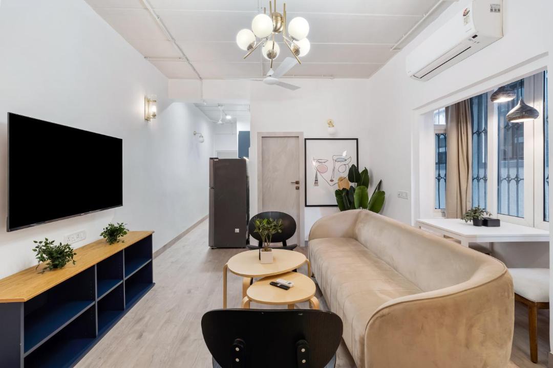 Photo of Livingroom in Pali Hill