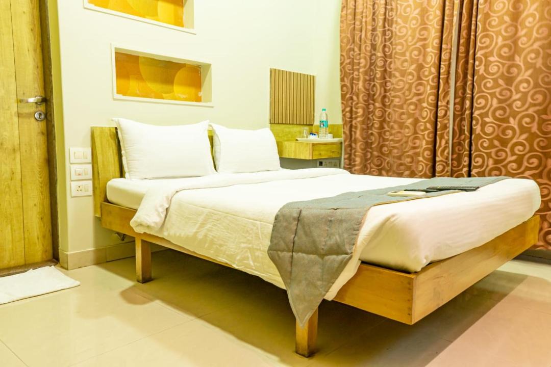Photo of Bedroom in Bandra East