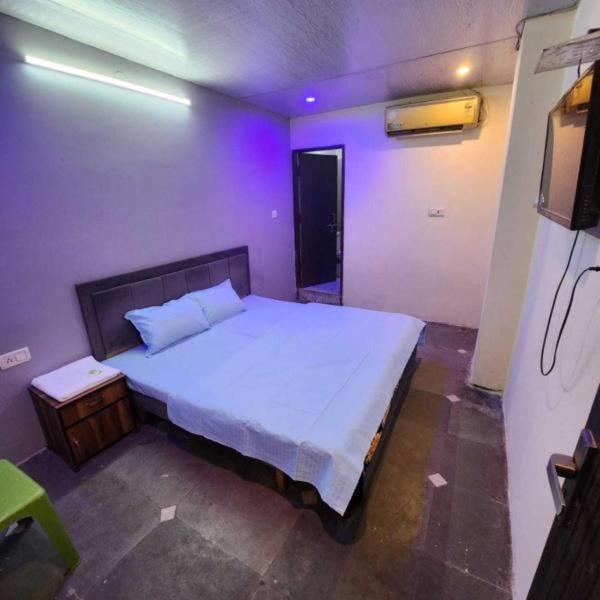 Photo of Bedroom in Charbagh