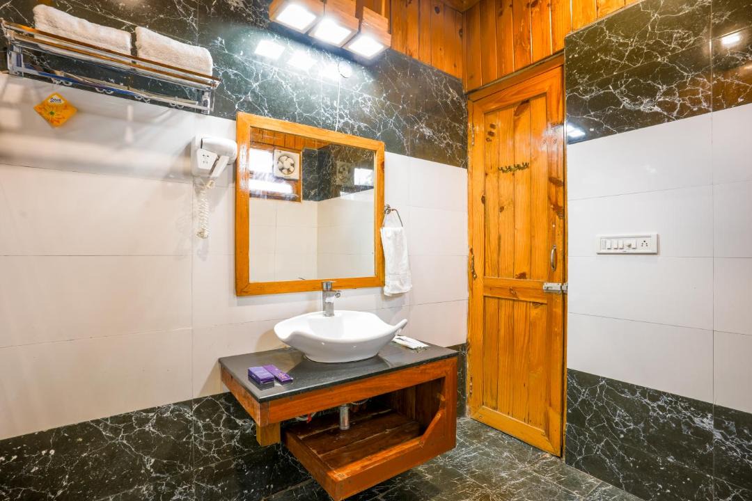 Photo of Bathroom in Sona Nadi Range