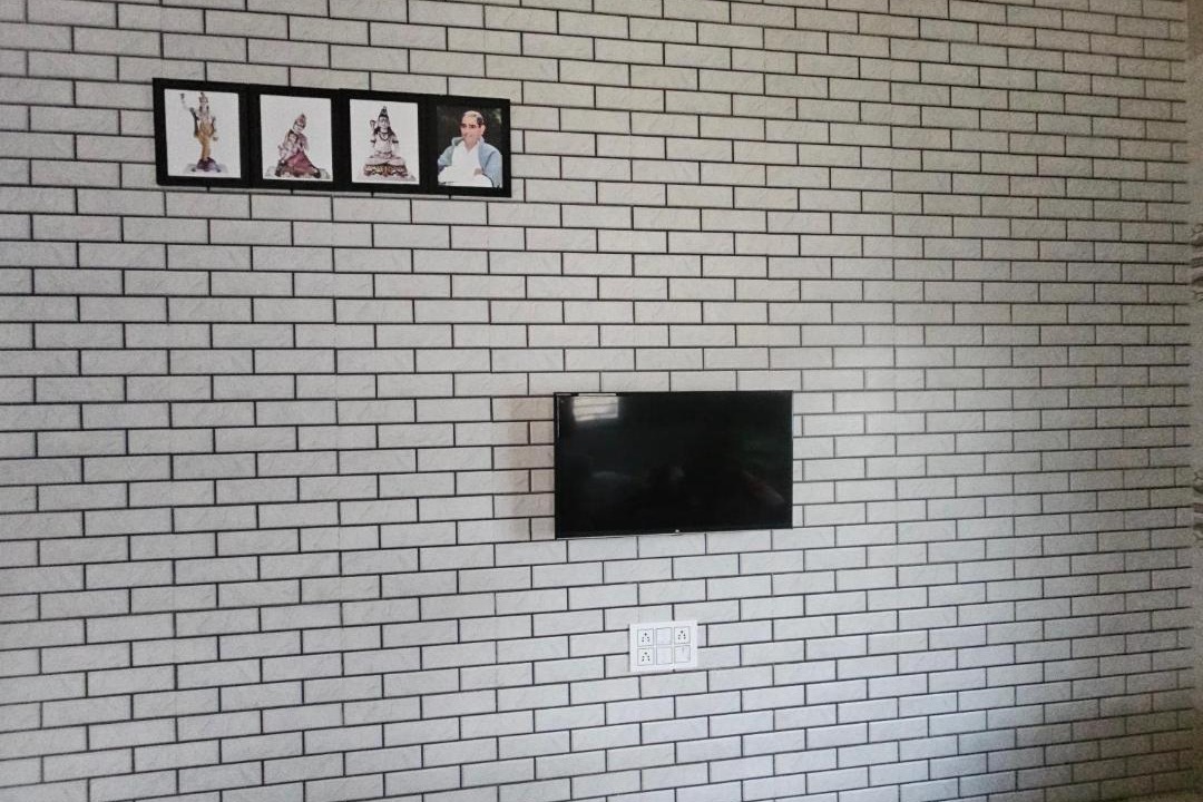 Photo of Others in Una