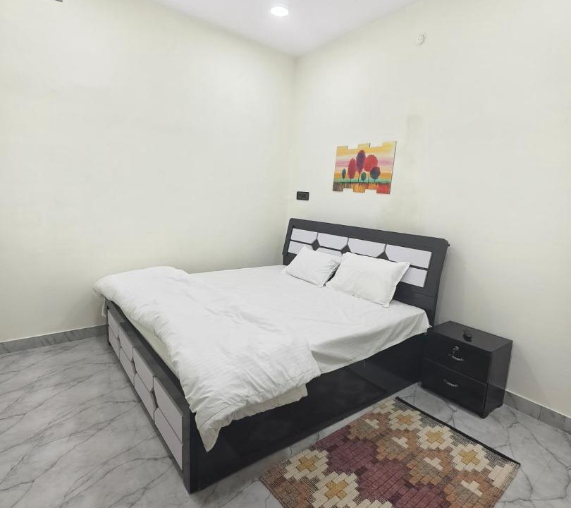 Photo of Bedroom in Mahmoorganj