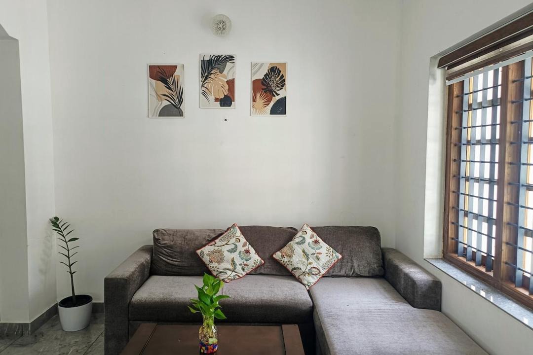 Photo of Livingroom in Puthenvelikara