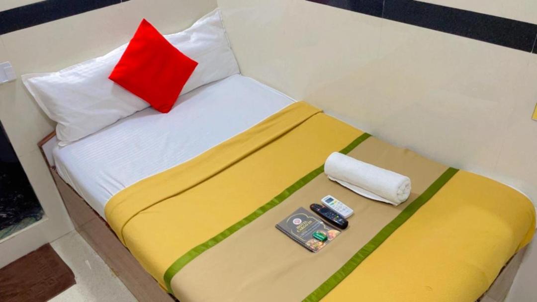 Photo of Bedroom in Vile Parle