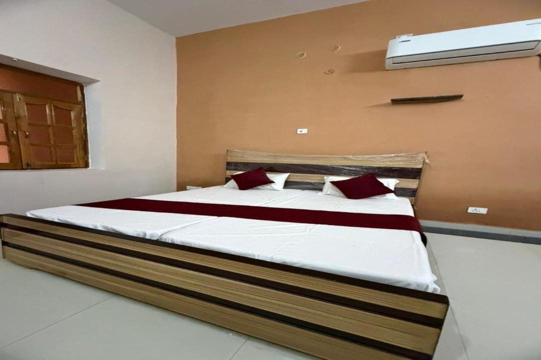 Photo of Others in Naini