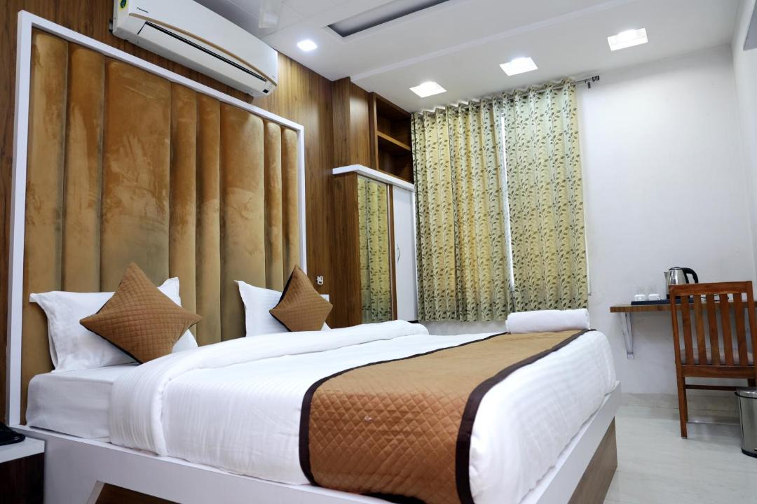 Photo of Bedroom in Tonk Road