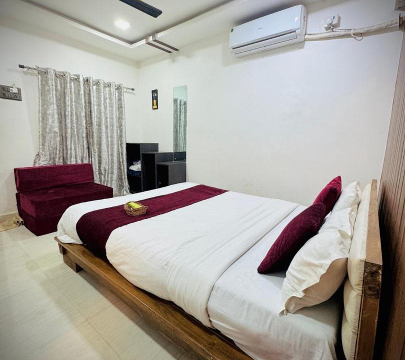 Photo of Bedroom in Diveagar