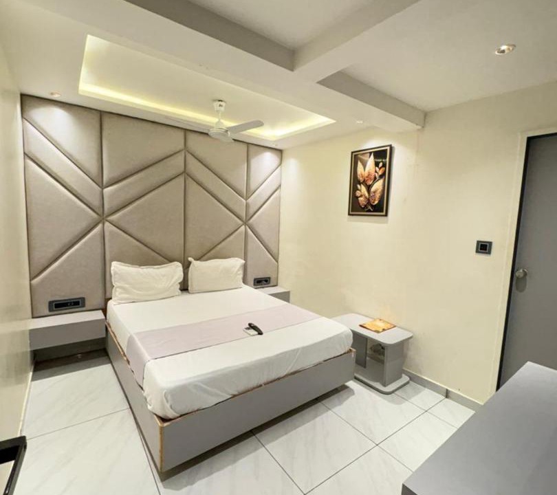 Photo of Bedroom in Navrangpura