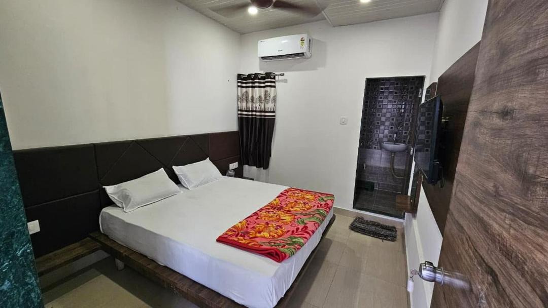 Photo of Others in Dwarka