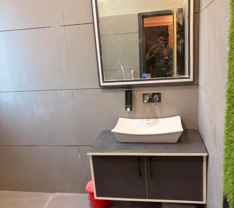 Photo of Bathroom in Govardhan