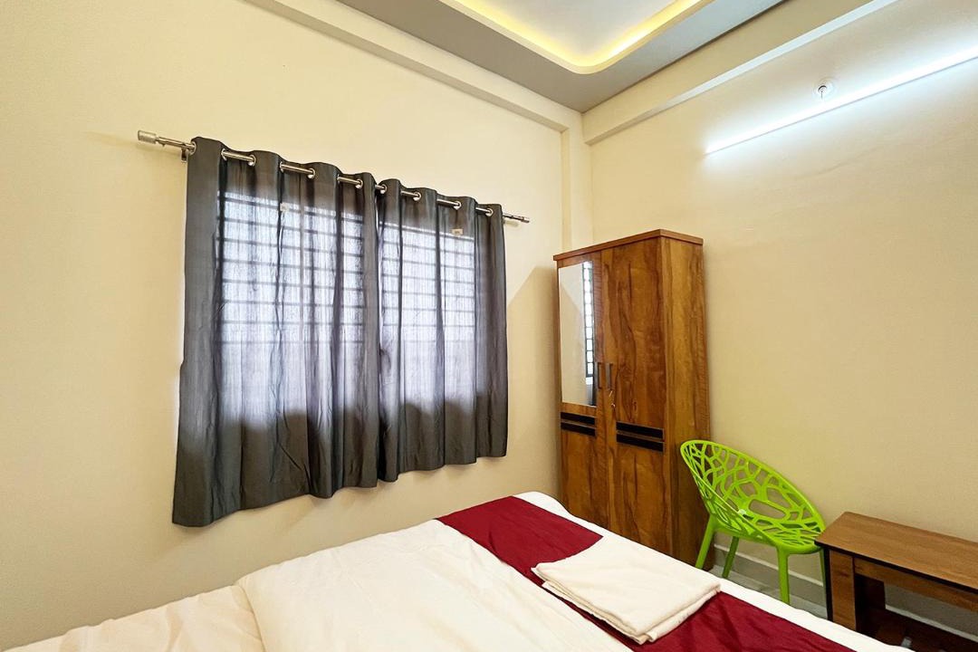 Photo of Bedroom in Murudeshwara