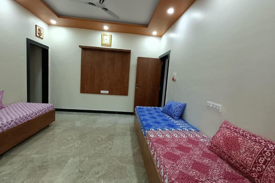 Photo of Bedroom in Tuljapur
