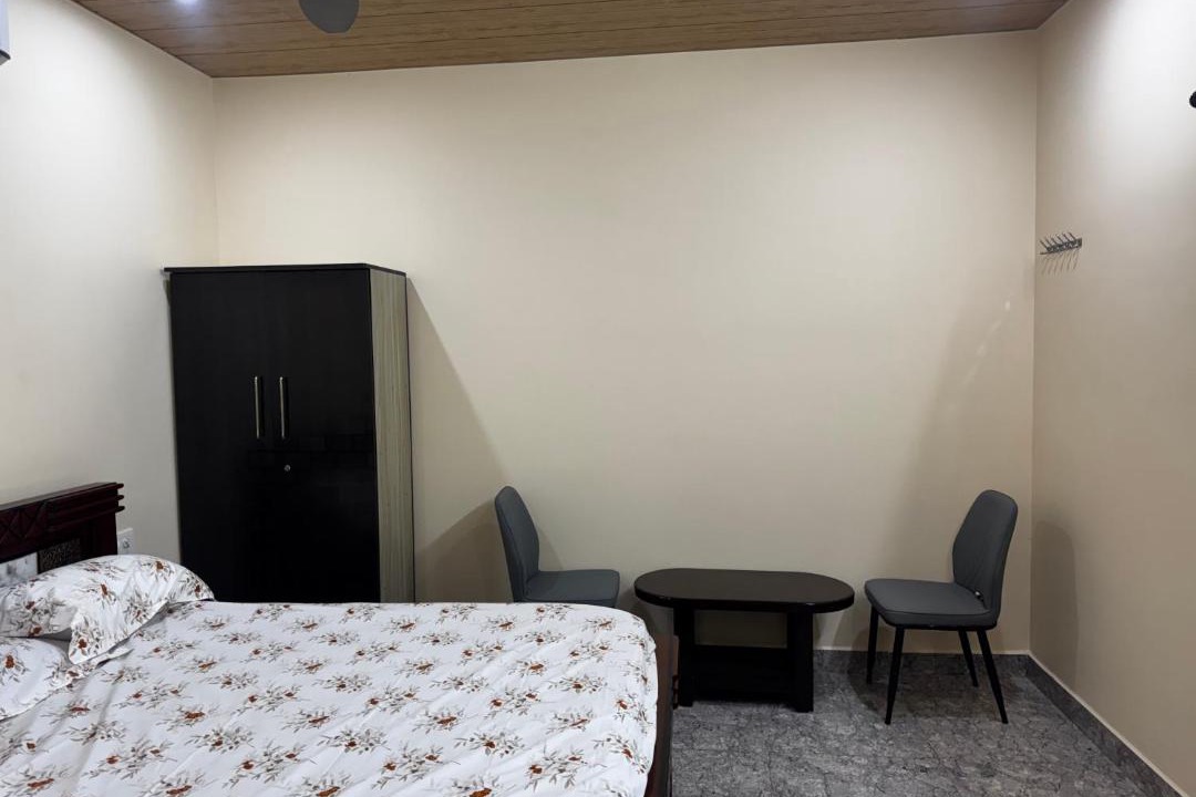 Photo of Bedroom in Antarvedi