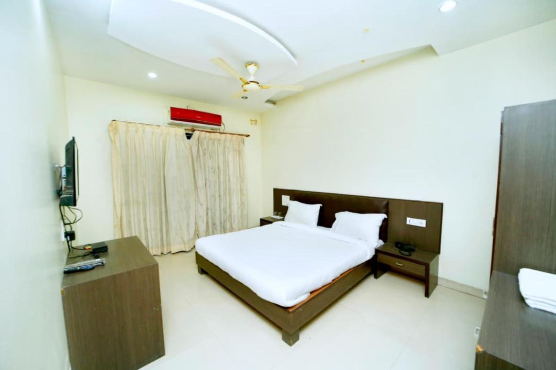 Photo of Bedroom in Bid