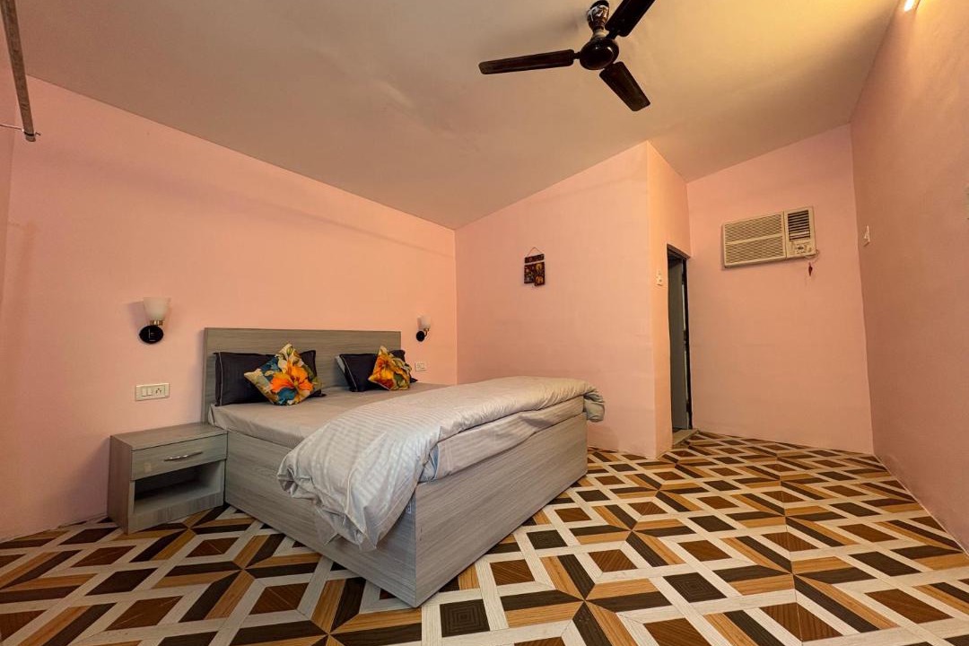 Photo of Bedroom in Taliyal Gaon