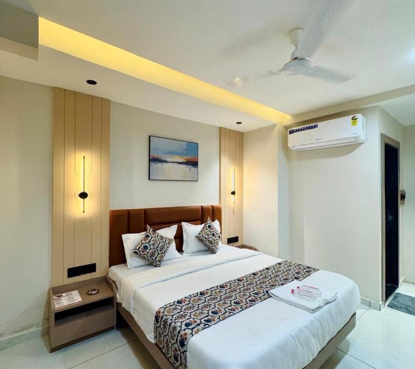 Photo of Bedroom in Navrangpura