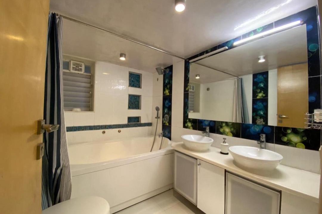 Photo of Bathroom in Bandra West