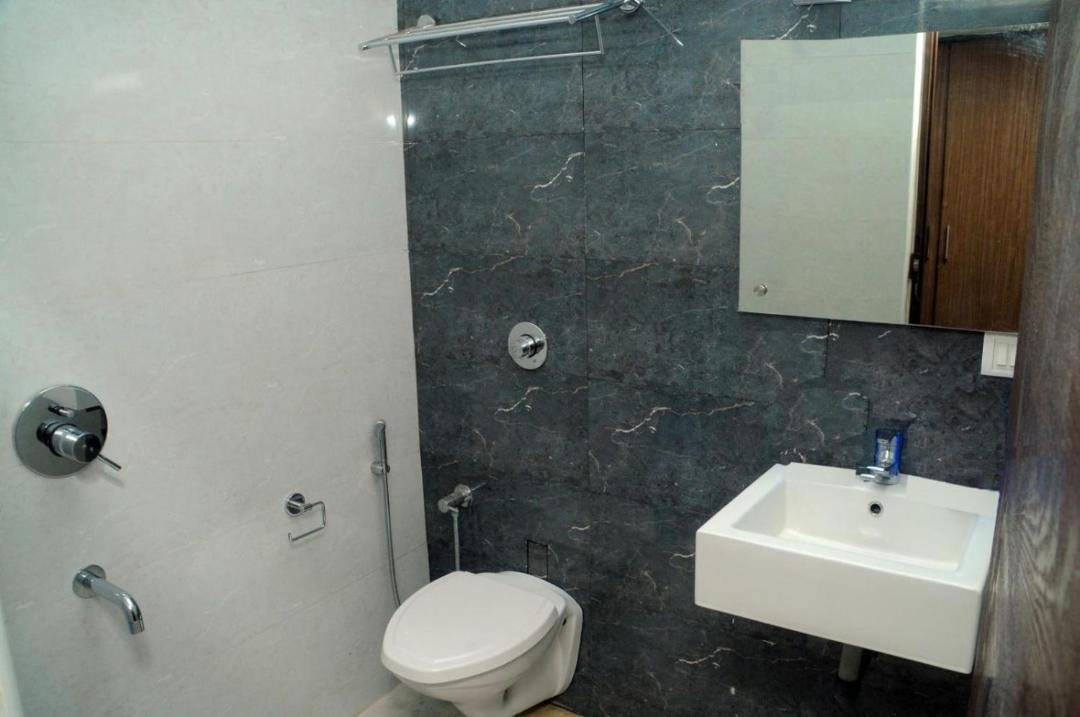 Photo of Bathroom in Hampankatta