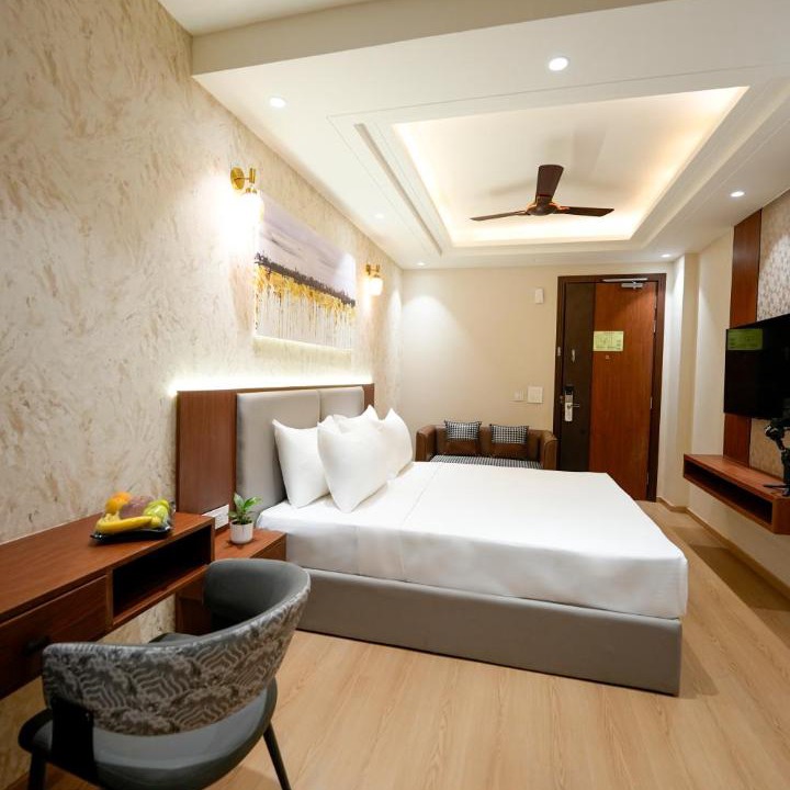 Photo of Bedroom in DLF Phase 3