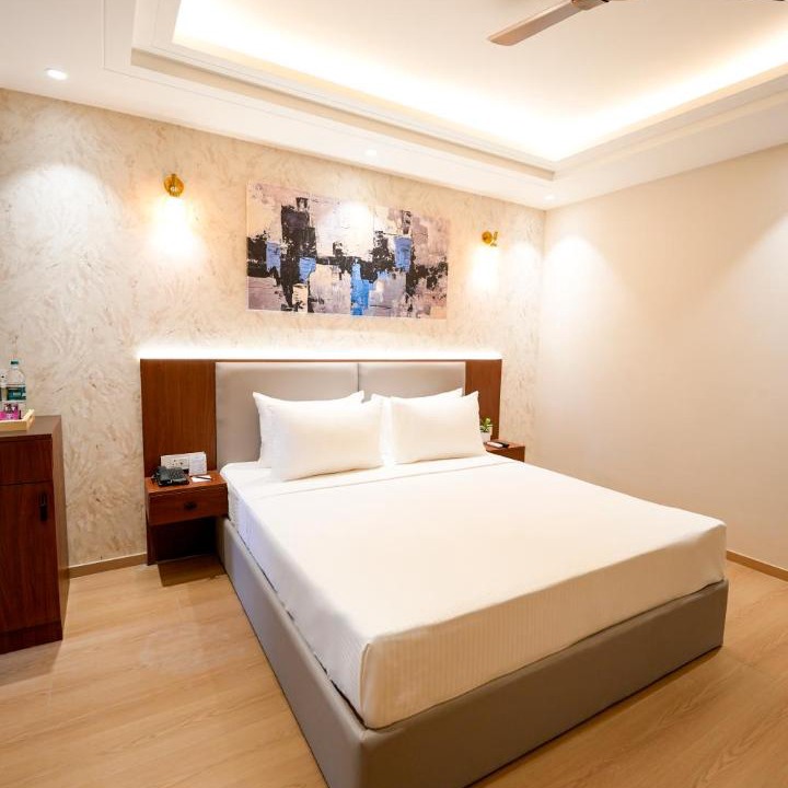 Photo of Bedroom in DLF Phase 3