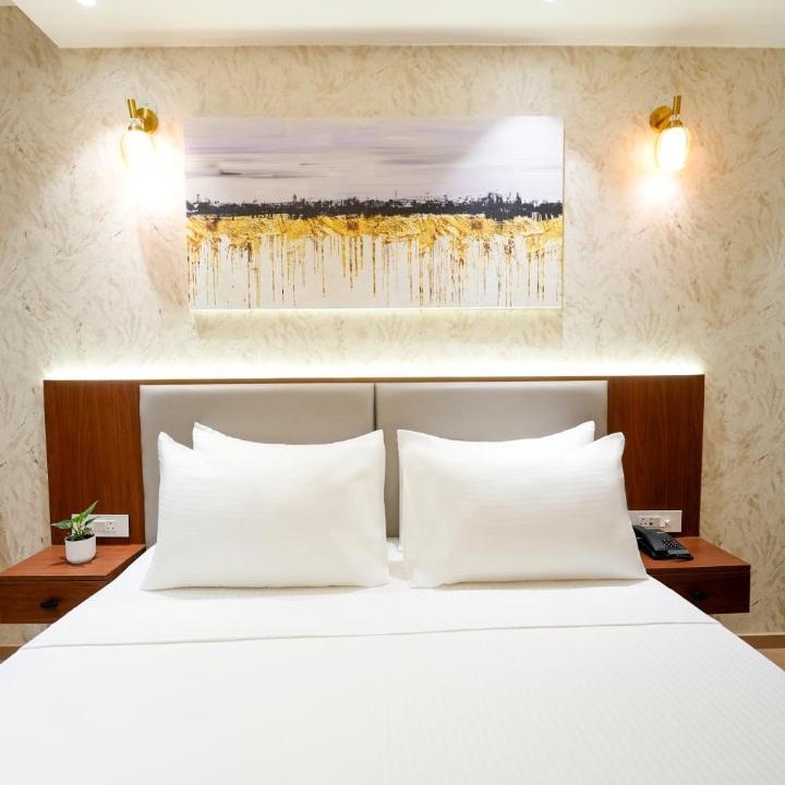 Photo of Bedroom in DLF Phase 3