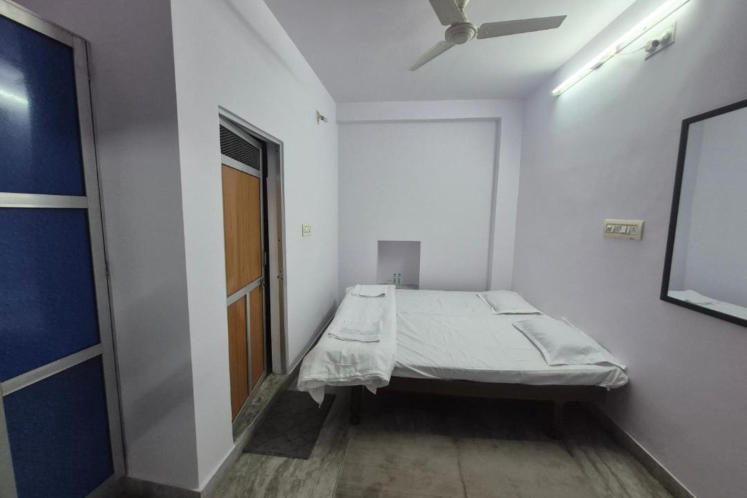 Photo of Bedroom in Khattalwada