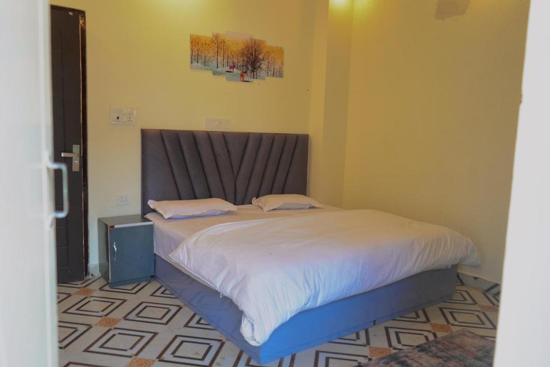 Photo of Bedroom in Khattalwada