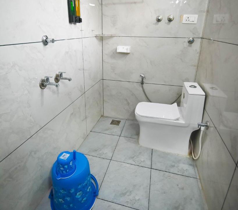 Photo of Bathroom in Murudeshwara