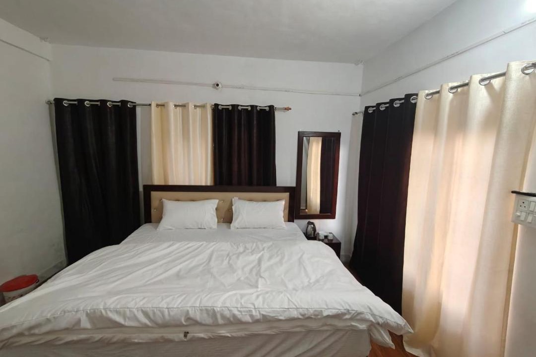 Photo of Bedroom in Naukuchiyatal