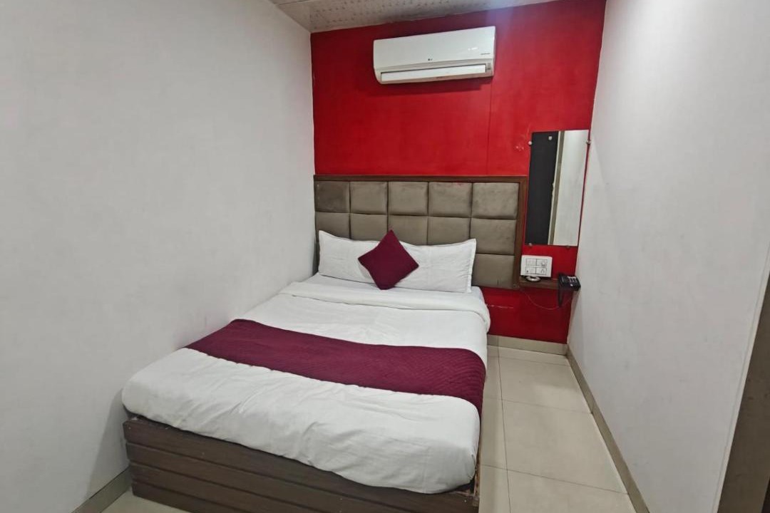 Photo of Bedroom in Jogeshwari West