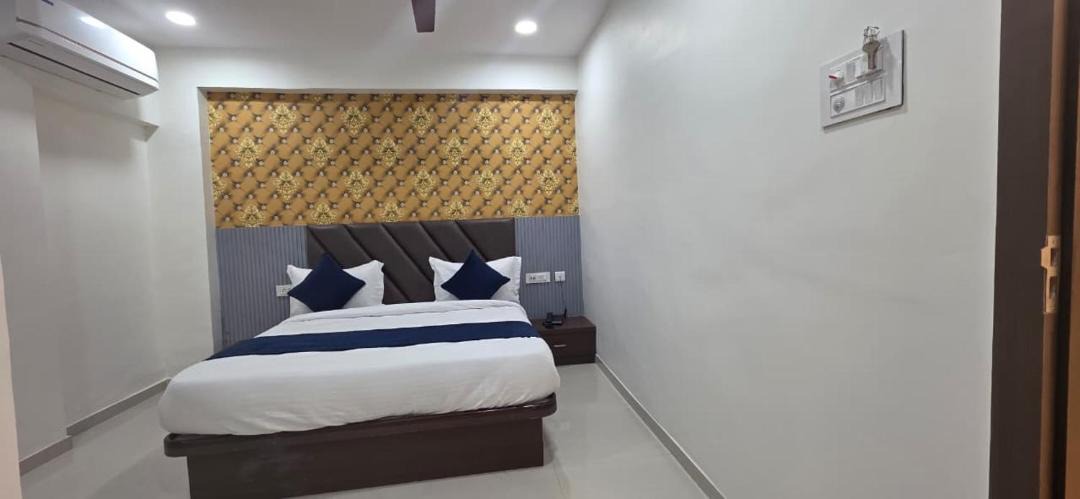 Photo of Bedroom in Mahesana