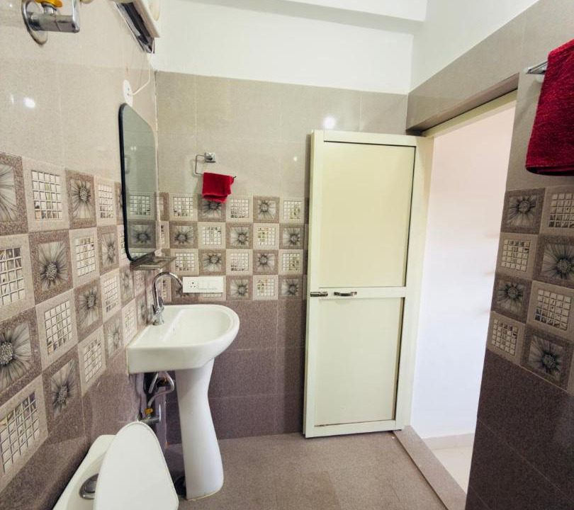 Photo of Bathroom in Gunehr
