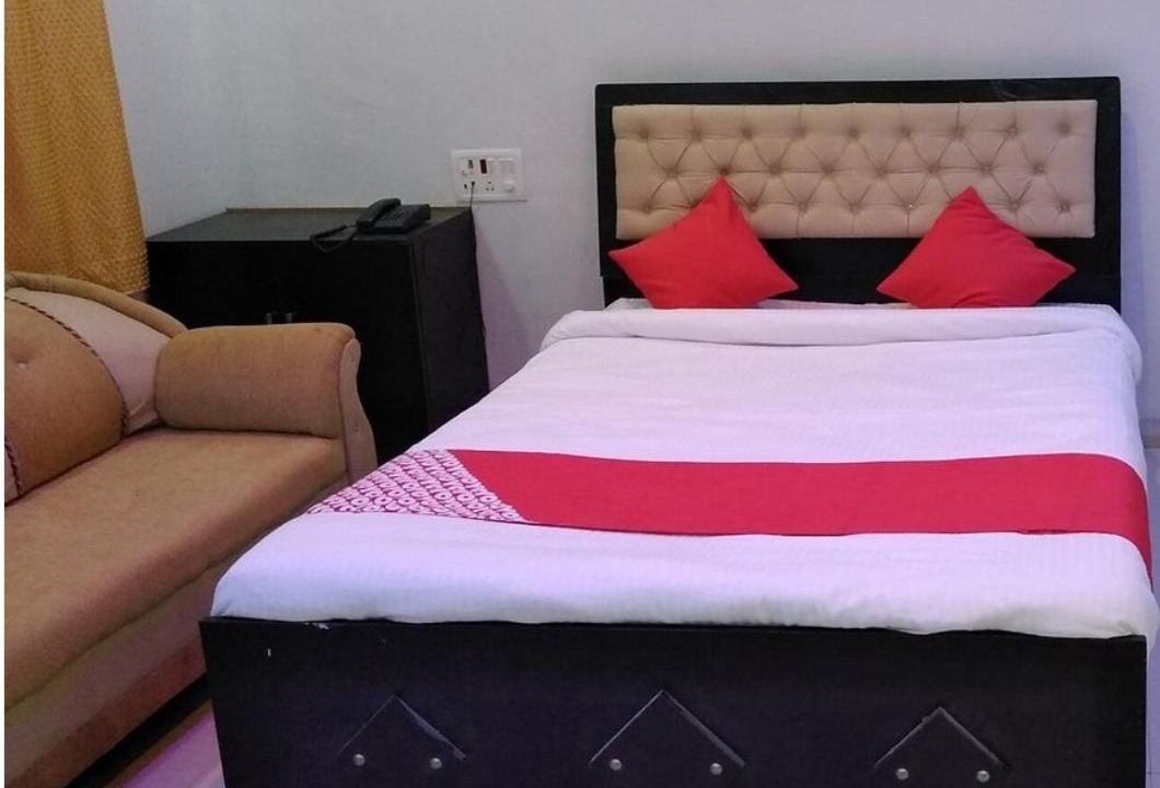 Photo of Bedroom in Tuljapur