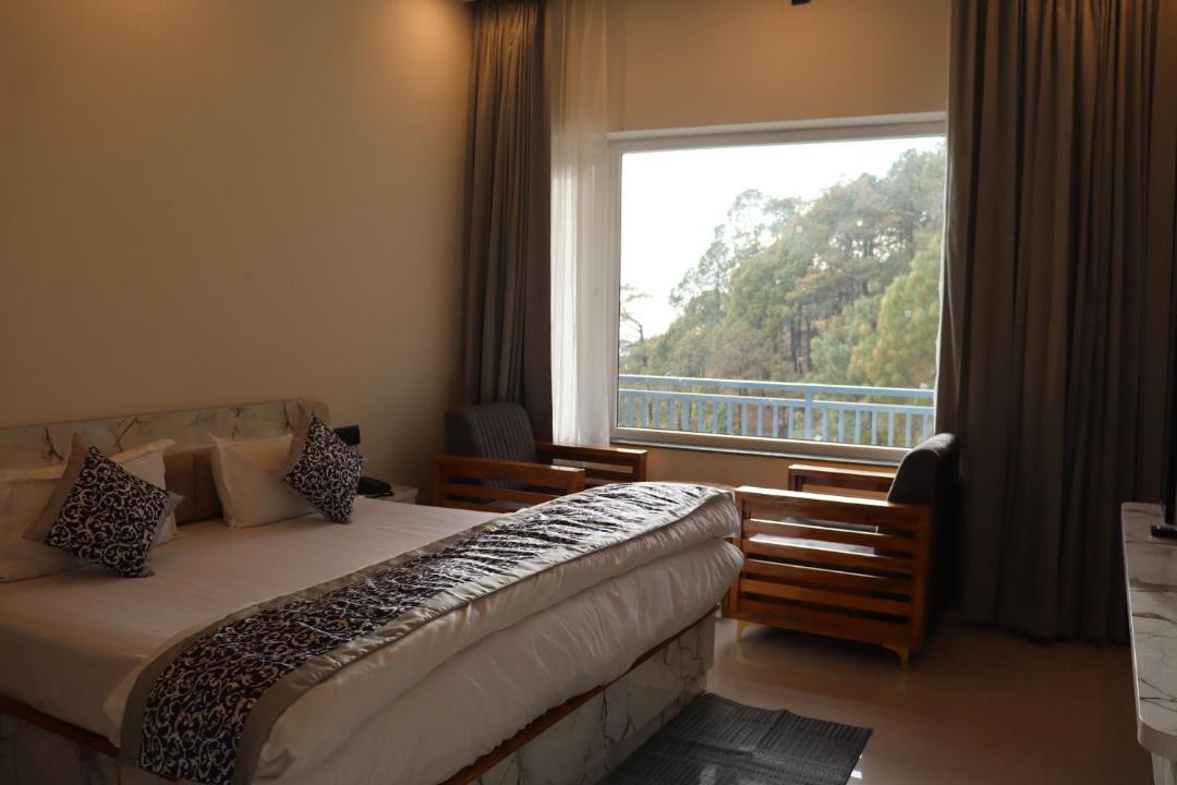 Photo of Bedroom in Lansdowne