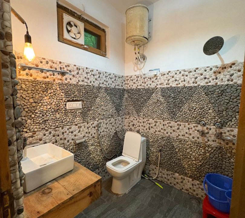Photo of Bathroom in Banjar