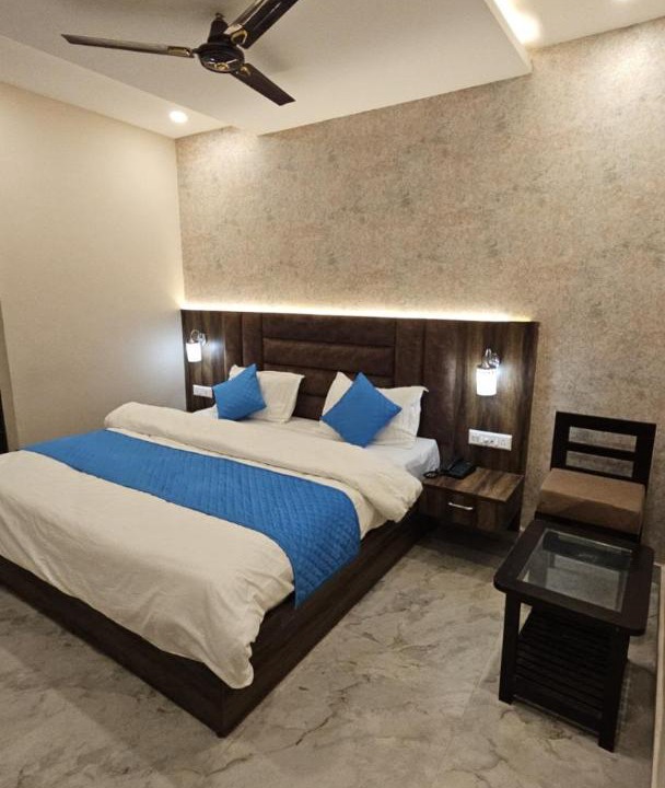 Photo of Bedroom in Mahmoorganj