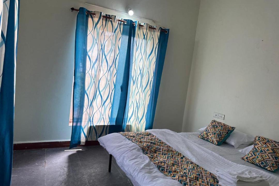Photo of Bedroom in Malvan