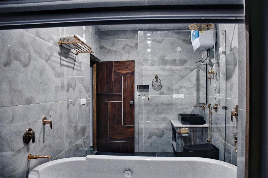 Photo of Bathroom in Hunder