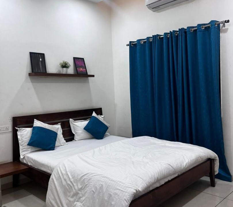 Photo of Bedroom in Daulatabad