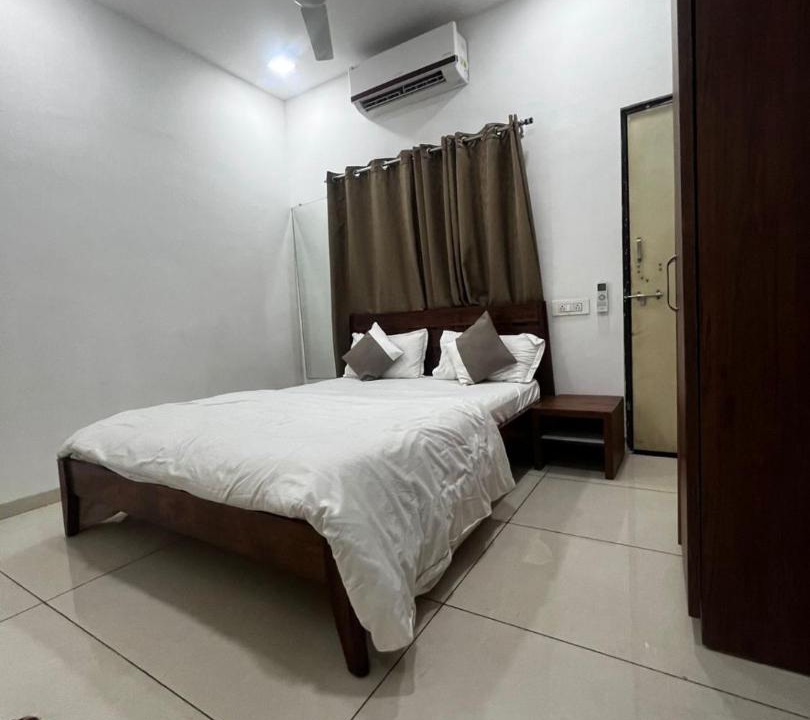 Photo of Bedroom in Daulatabad