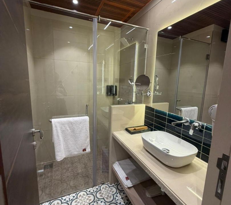 Photo of Bathroom in Versova